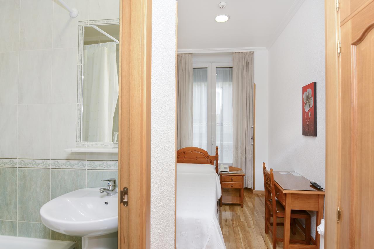 Hostal Biarritz Madrid Dış mekan fotoğraf