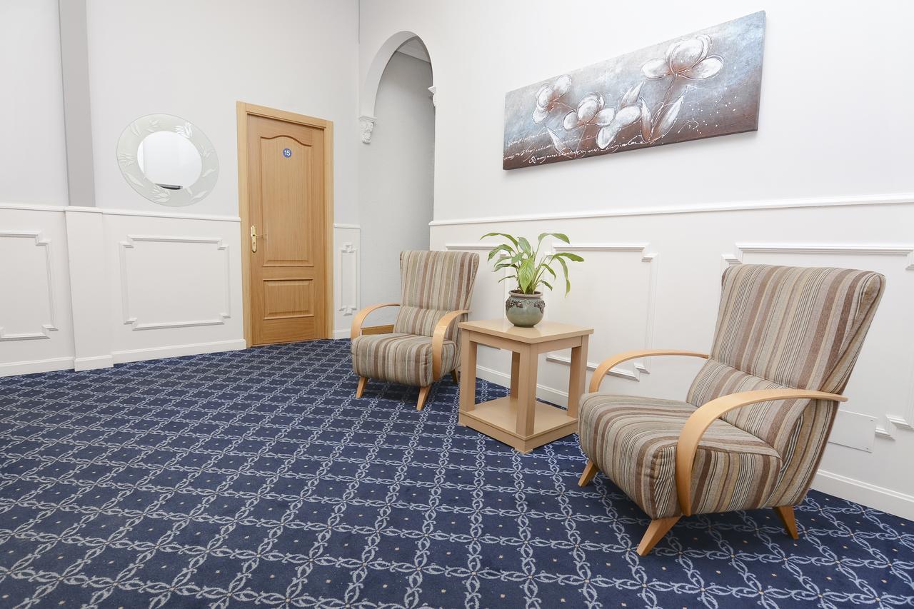 Hostal Biarritz Madrid Dış mekan fotoğraf